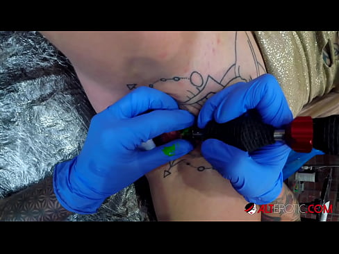 ❤️ Εξαιρετικά τατουάζ hottie Sully Savage έχει ένα τατουάζ στην κλειτορίδα της ❤❌ Ποιότητα σεξ ❤